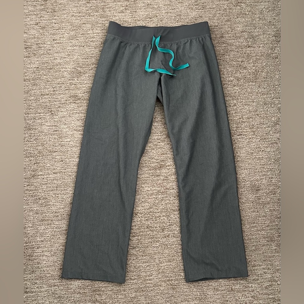 Figs - Livingston Basic Scrub Pant- Women’s Small Petite - Graphite